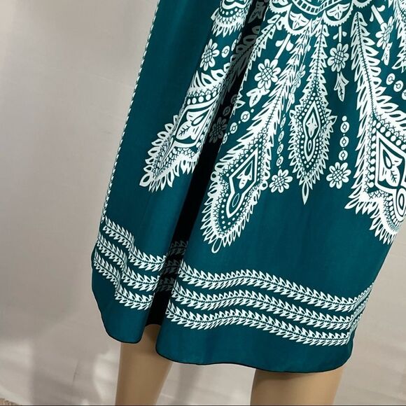 Bohemian Style Green and White Patterned Sundress - Picture 2 of 11